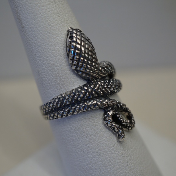 Sterling Silver (.925) Snake Ring - Picture 2 of 7